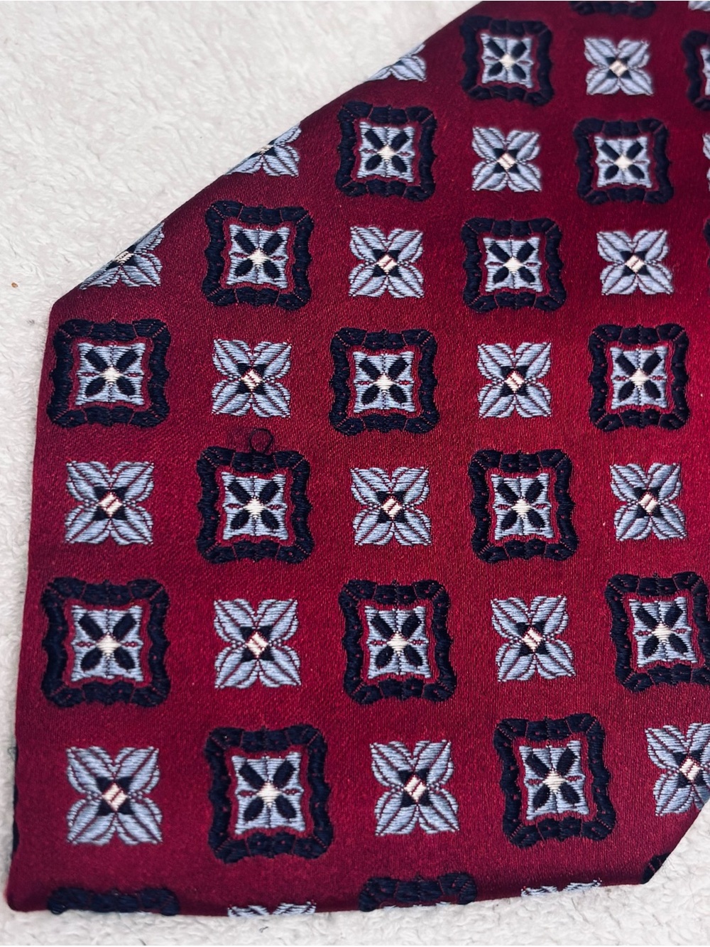 Brand New Stylish Tie By Tasso Elba   - Tie Width Is 4 Inches